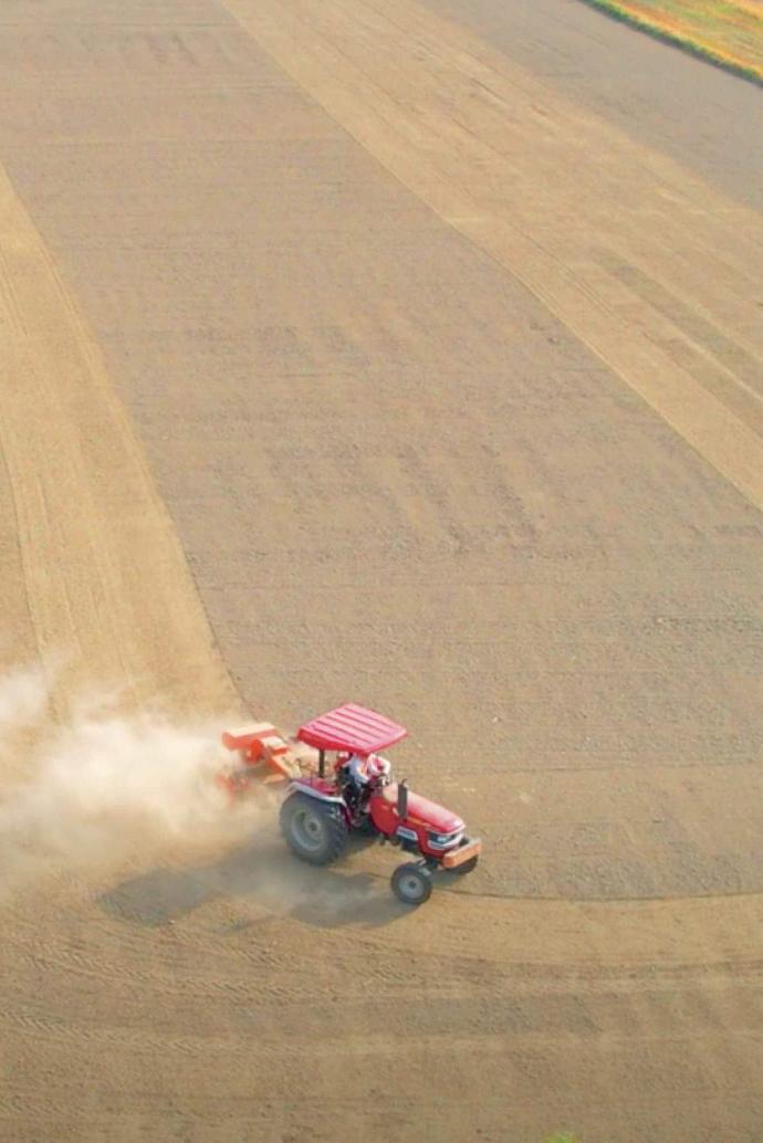 Land consolidation and leveling with the FJD AL01